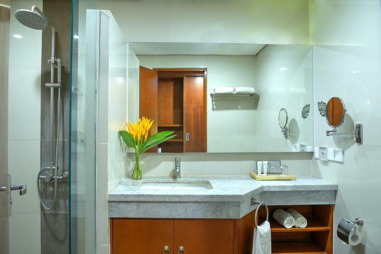 Oak Tree Emerald & Coventions Hotel 4*